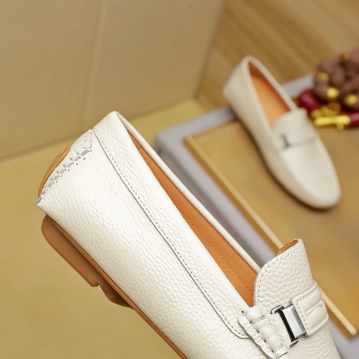 Men's shoes 💰360 💰 LV Louis Vuitton's top-quality Peaches men's shoes 💯Original copy of the official website, the upper is made of imported official website 1:1 material ❌Italian 🇮🇹 cowhide surface, imported pigskin lining. It’s definitely not made with ordinary craftsmanship, it’s the model used by celebrities! The factory’s craftsmanship is designed to create the most perfect shoes for trendy men! Colors available! 38-44 yards